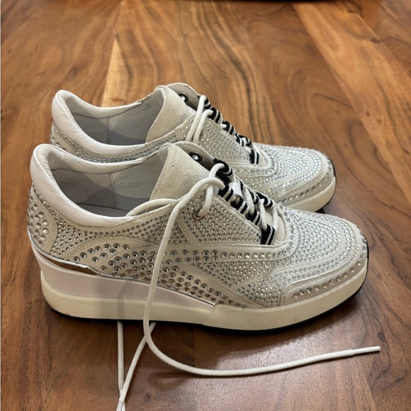 Wishbone Collection Shoes - Wishbone Abby Crystal Platform Sneakers